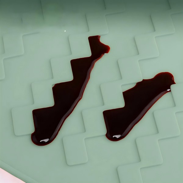 oil test of silicone Griddle Mat 